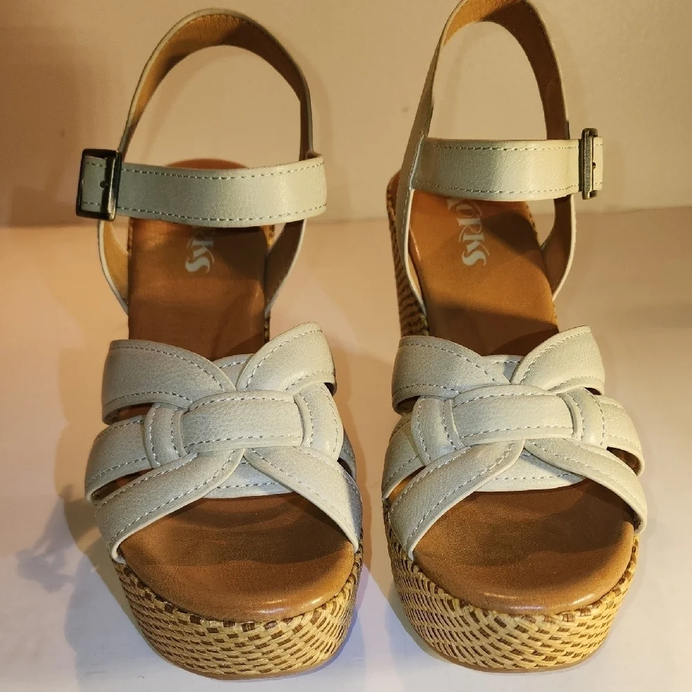 Kork-Ease Cream and Tan Woven Platform Heels